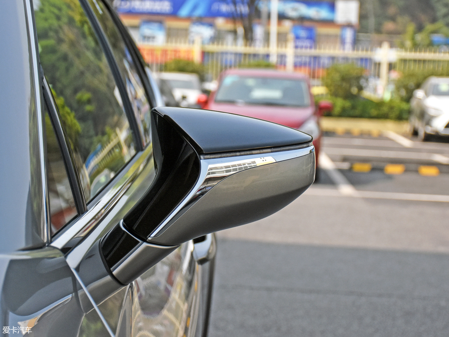 2019׿_˹UX 260h ̽Ȥ V