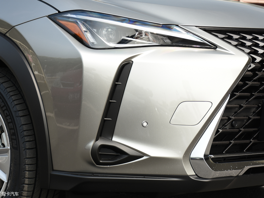 2019׿_˹UX 260h ̽Ȥ V