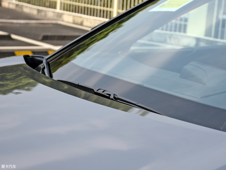 2019׿_˹UX 260h ̽Ȥ V