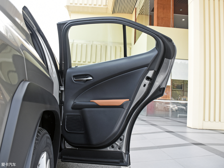 2019׿_˹UX 260h ̽Ȥ V