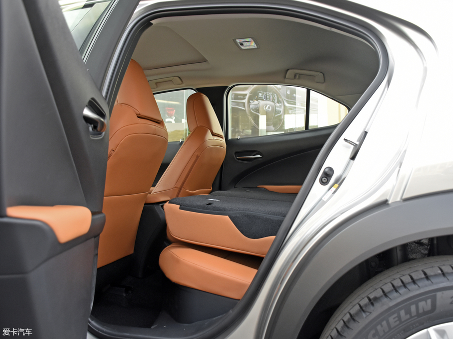 2019׿_˹UX 260h ̽Ȥ V