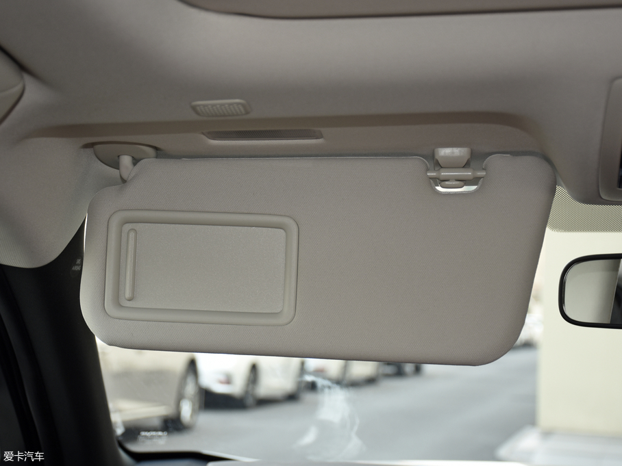 2019׿_˹UX 260h ̽Ȥ V