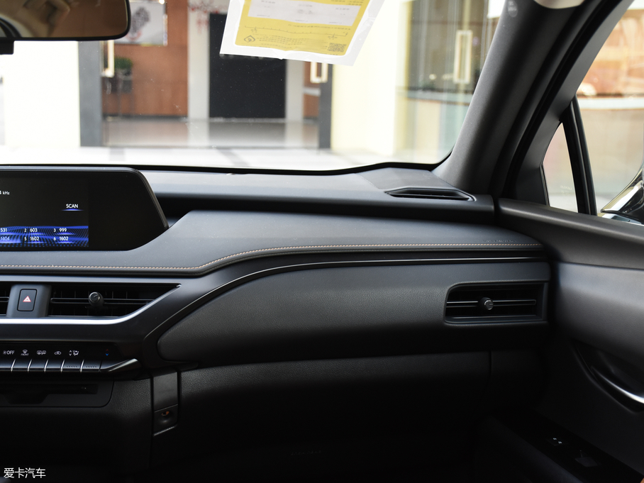 2019׿_˹UX 260h ̽Ȥ V