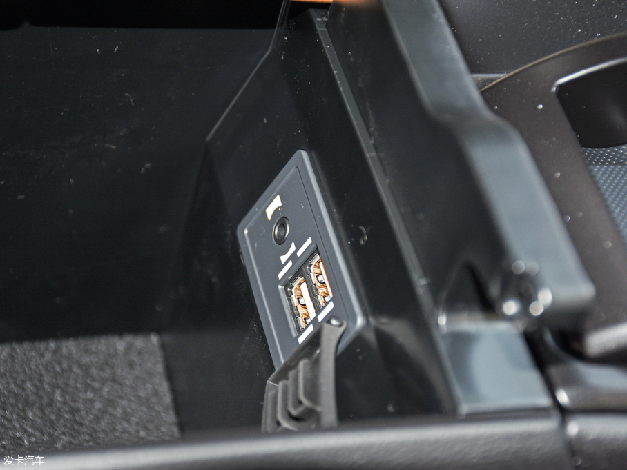 2019׿_˹UX 260h ̽Ȥ V