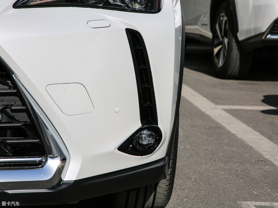 2019׿_˹UX 260h ̽ V