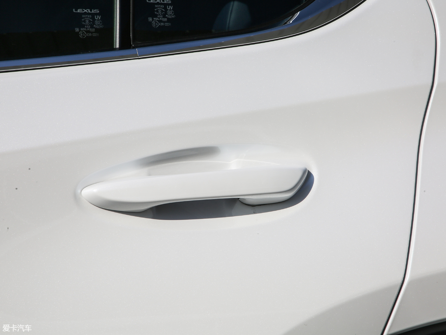 2019׿_˹UX 260h ̽ V