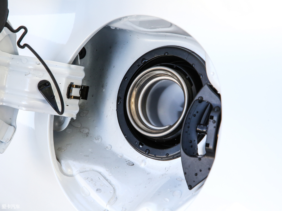 2019׿_˹UX 260h ̽ V