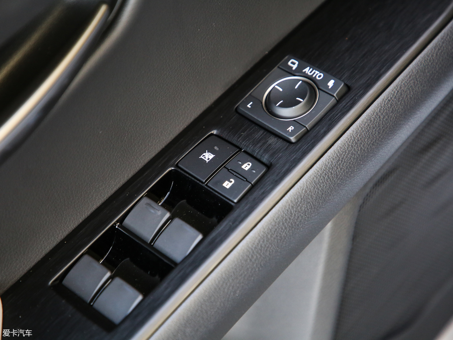 2019׿_˹UX 260h ̽ V