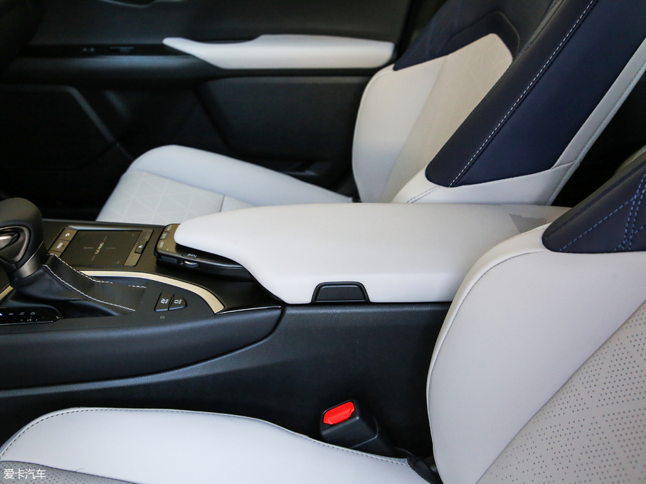 2019׿_˹UX 260h ̽ V