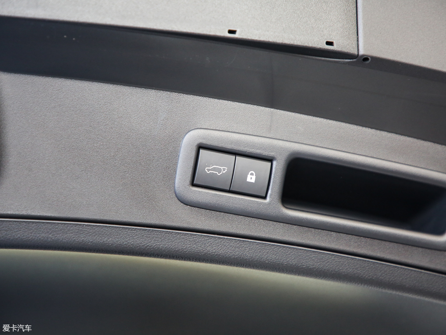 2019׿_˹UX 260h ̽ V