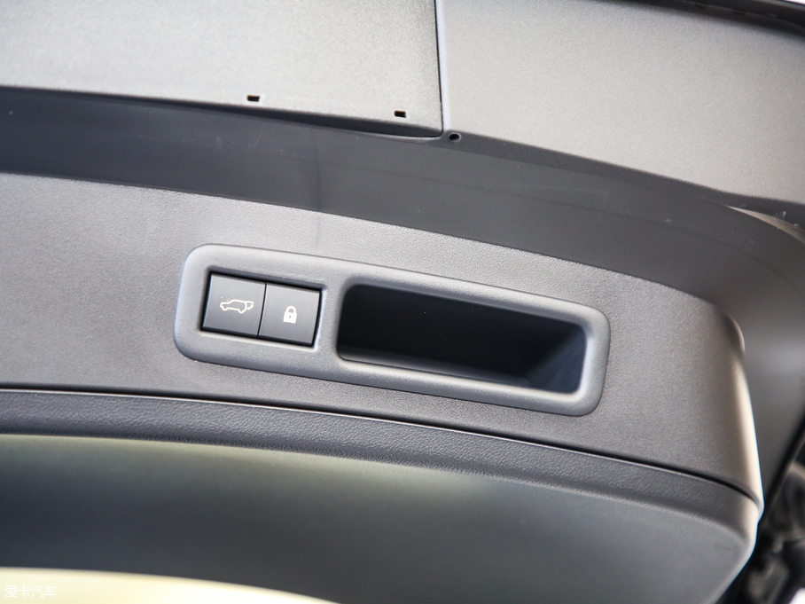 2019׿_˹UX 260h ̽ V