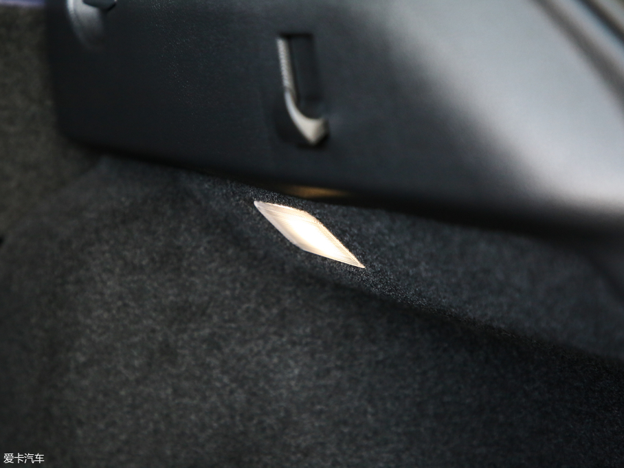 2019׿_˹UX 260h ̽ V