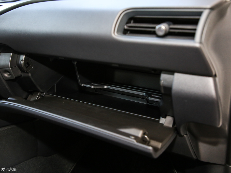 2019׿_˹UX 260h ̽ V