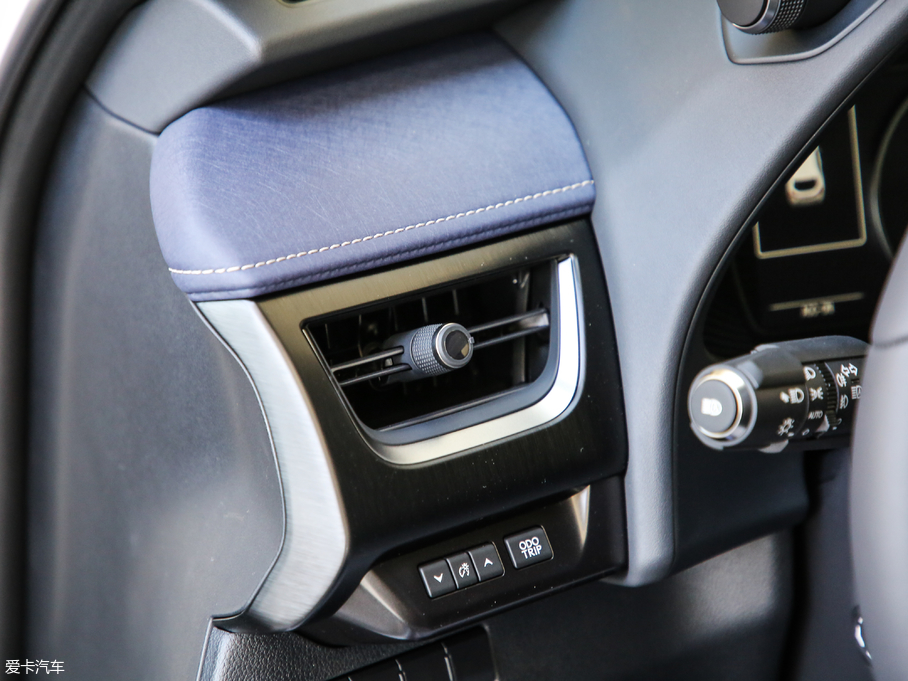 2019׿_˹UX 260h ̽ V