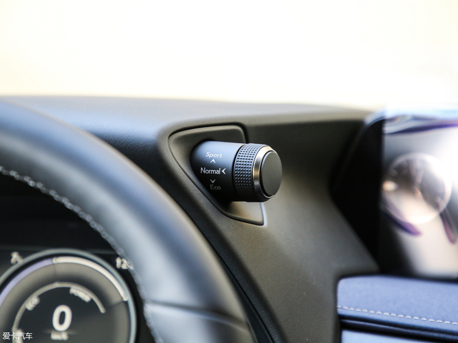 2019׿_˹UX 260h ̽ V