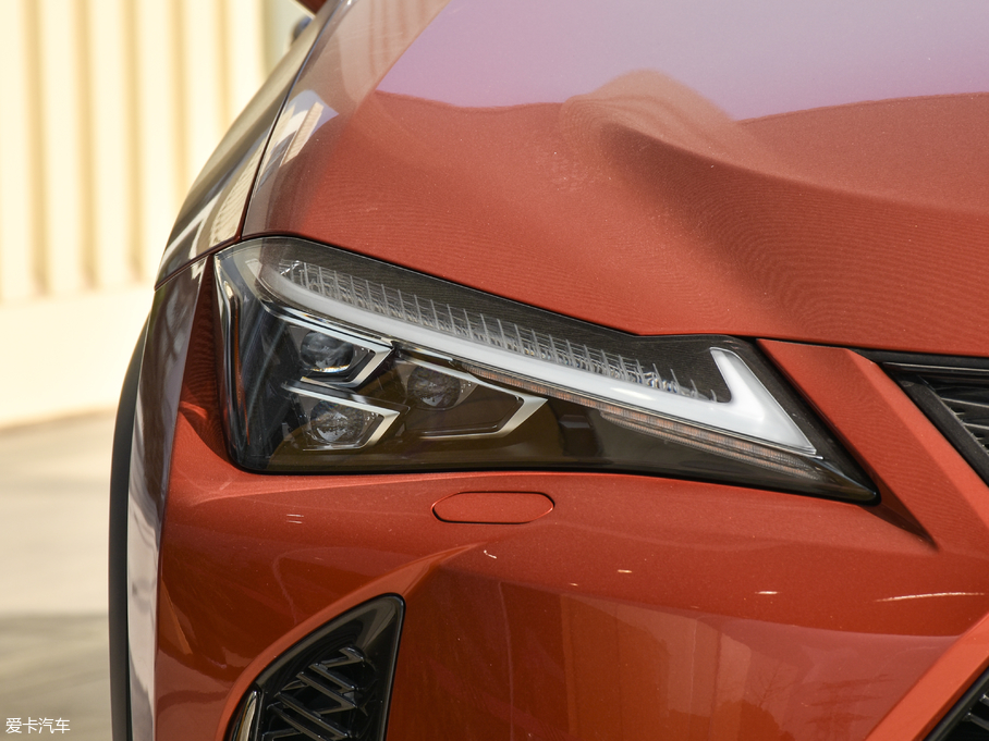 2019׿_˹UX 260h F SPORTȫ(q) VI