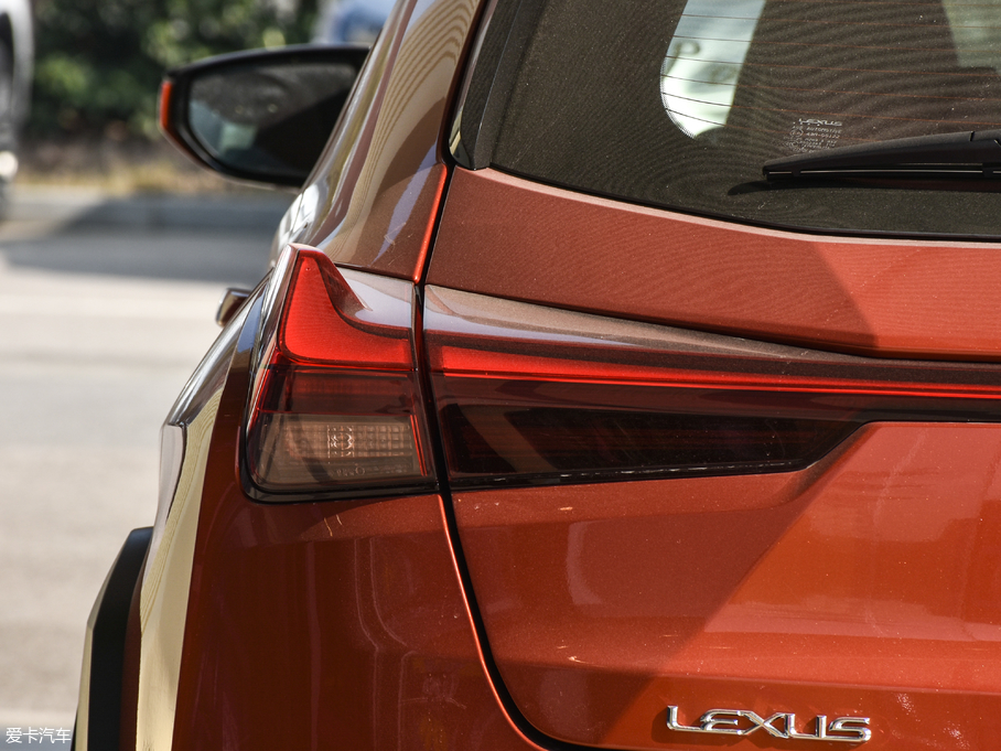 2019׿_˹UX 260h F SPORTȫ(q) (gu)VI