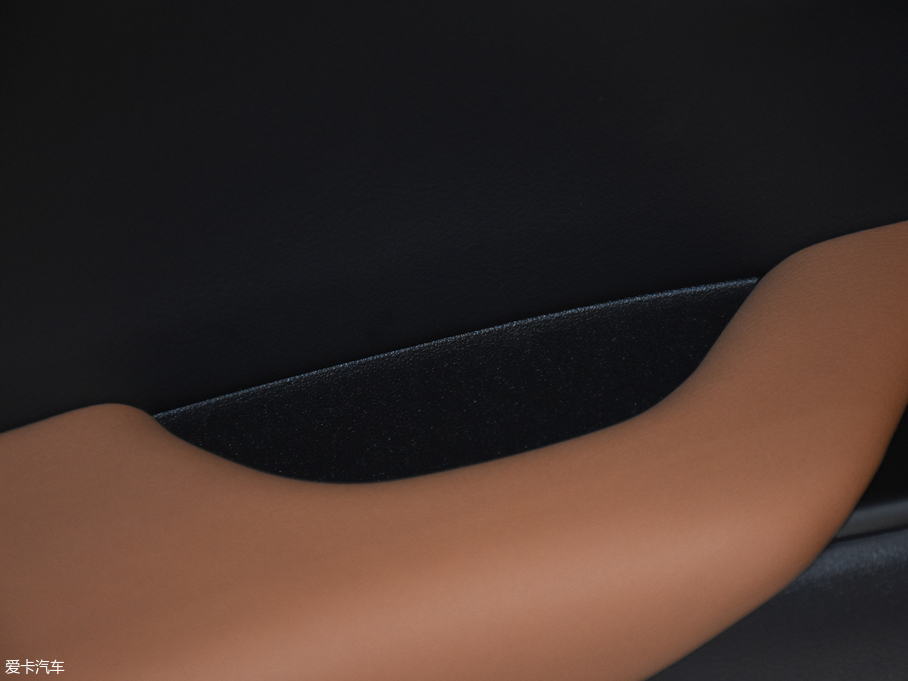 2019׿_˹UX 260h ̽ V