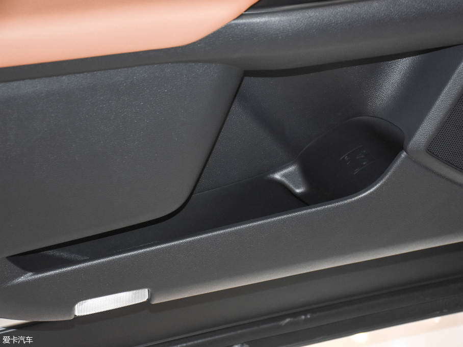 2019׿_˹UX 260h ̽ V