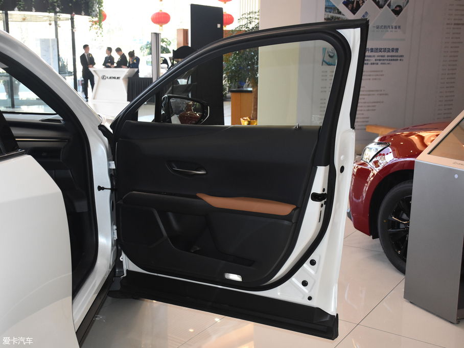 2019׿_˹UX 260h ̽ V