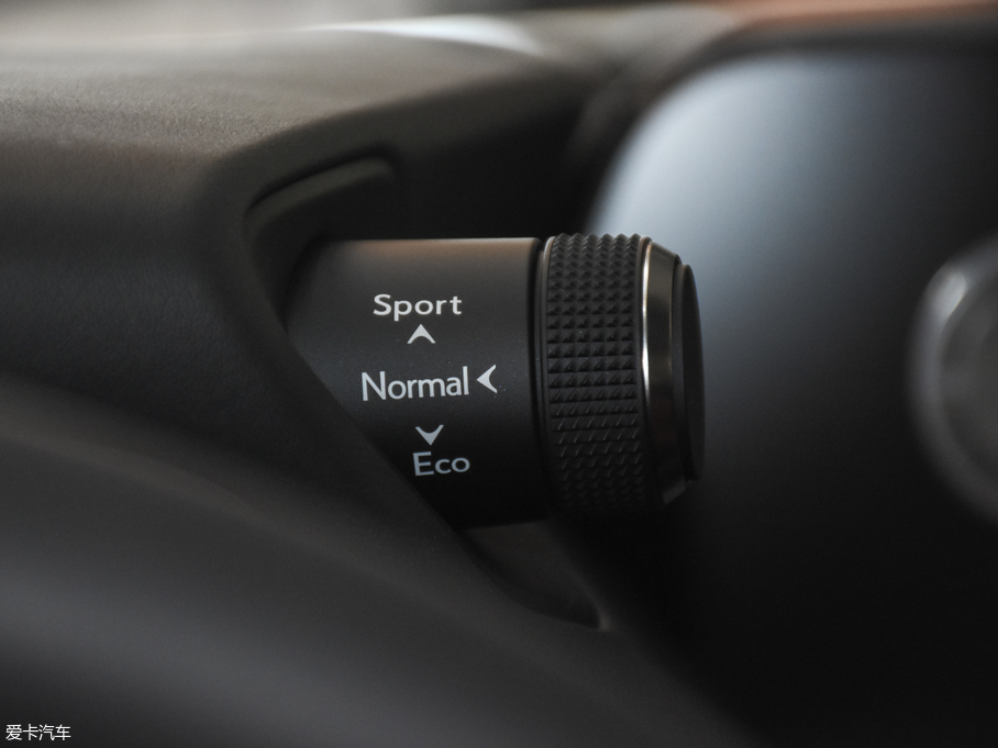 2019׿_˹UX 260h ̽ V