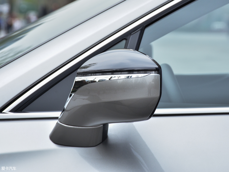 2019׿_˹UX 260h ̽ V