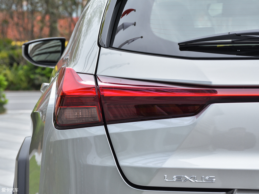 2019׿_˹UX 260h ̽ V