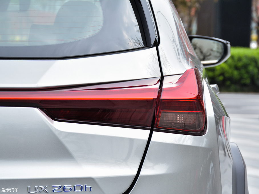 2019׿_˹UX 260h ̽ V