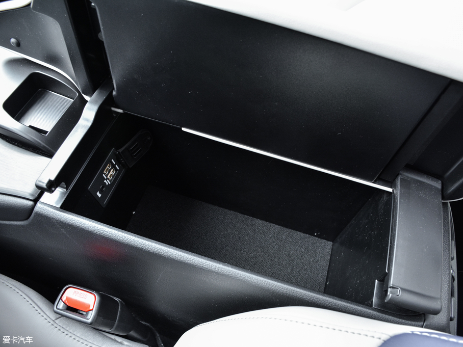 2019׿_˹UX 260h ̽ V