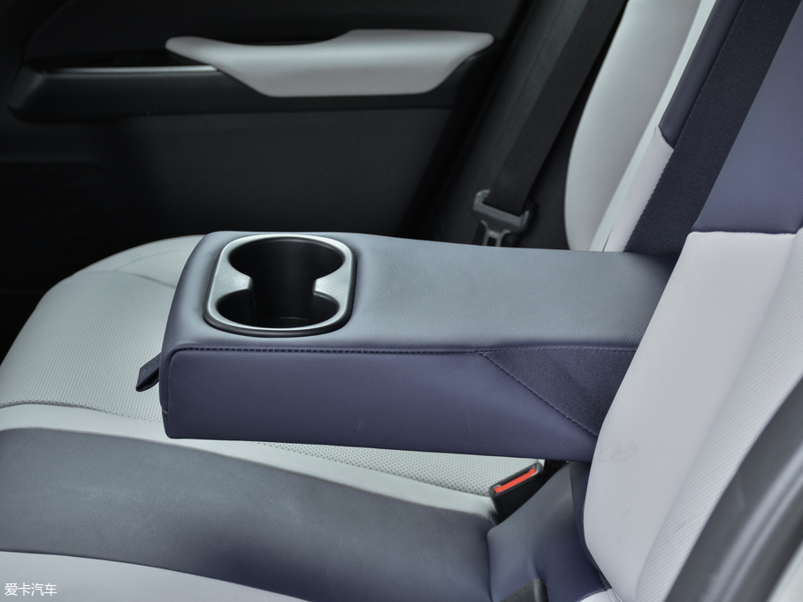 2019׿_˹UX 260h ̽ V