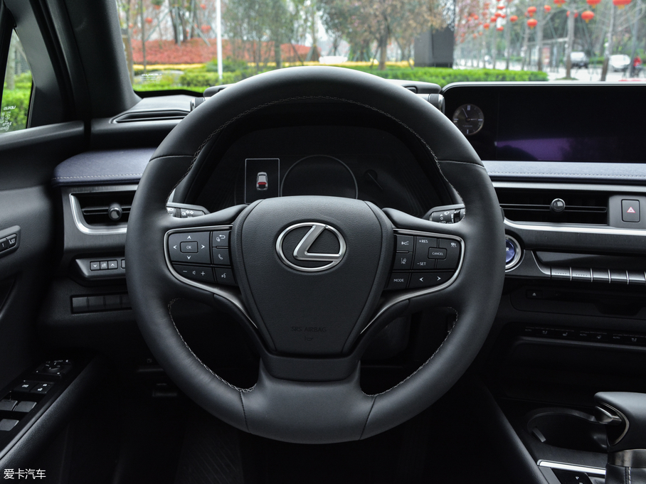 2019׿_˹UX 260h ̽ V