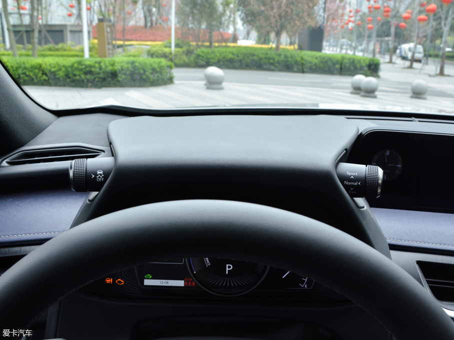 2019׿_˹UX 260h ̽ V