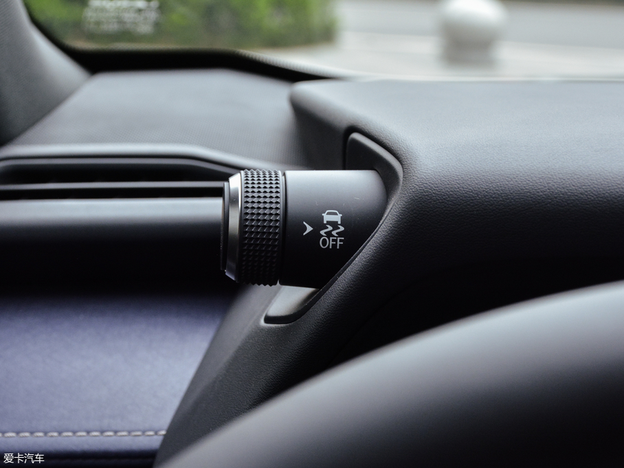 2019׿_˹UX 260h ̽ V