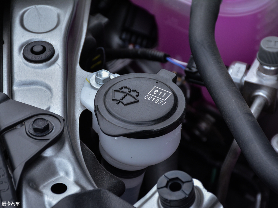 2019׿_˹UX 260h ̽ V