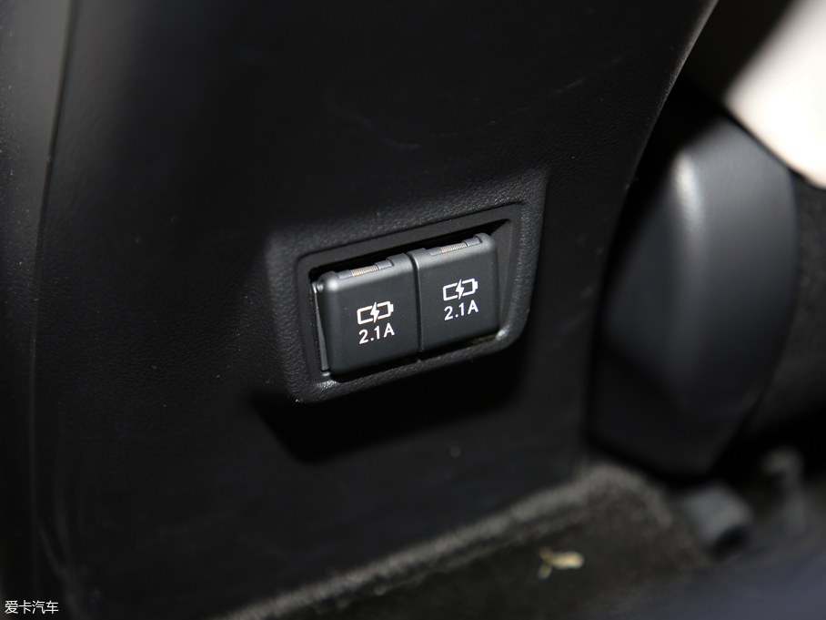 2019׿_˹UX 260h ̽ VI