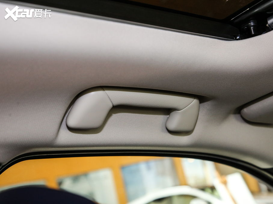 2019׿_˹UX 260h ̽Ȥ VI