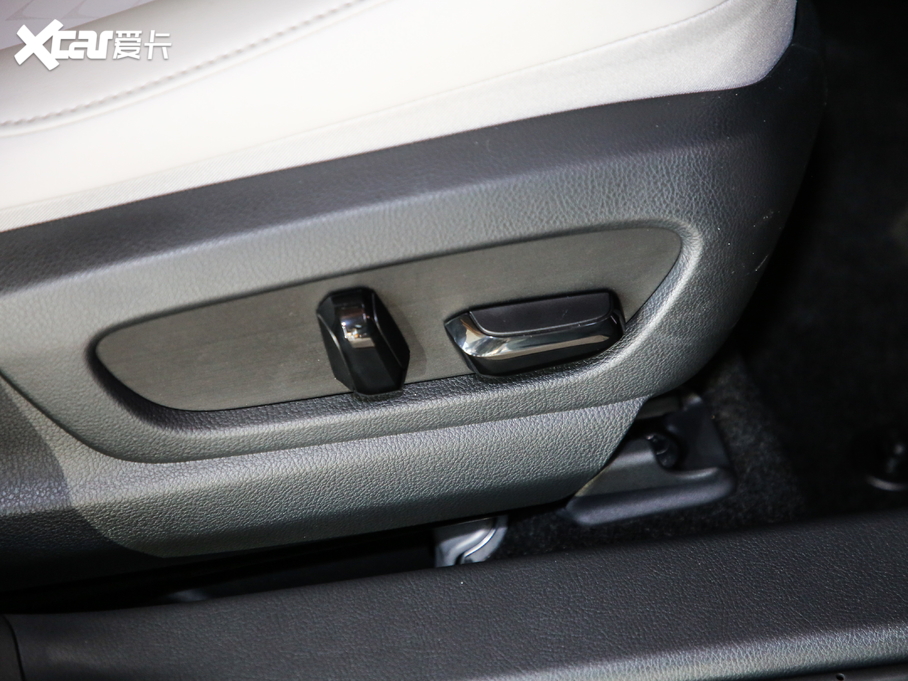 2019׿_˹UX 260h ̽Ȥ VI