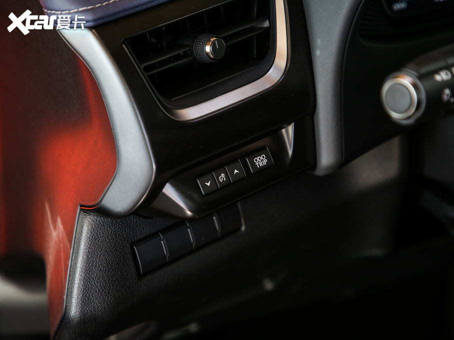 2019׿_˹UX 260h ̽Ȥ VI