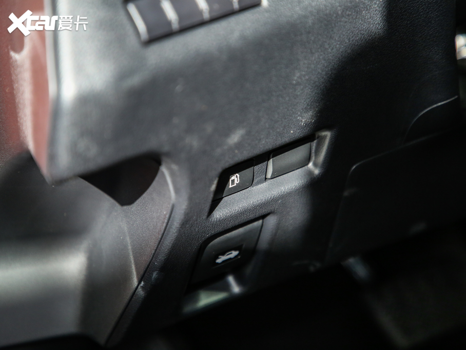 2019׿_˹UX 260h ̽Ȥ VI