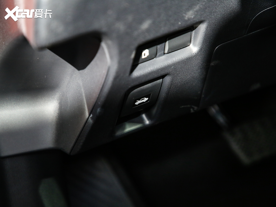 2019׿_˹UX 260h ̽Ȥ VI