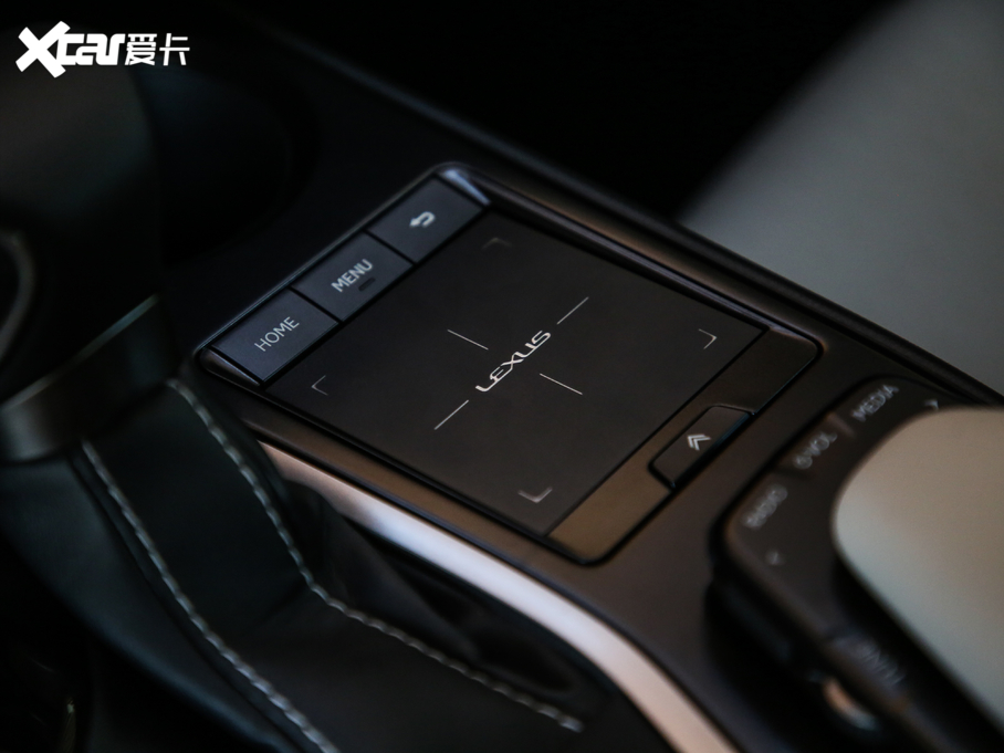 2019׿_˹UX 260h ̽Ȥ VI