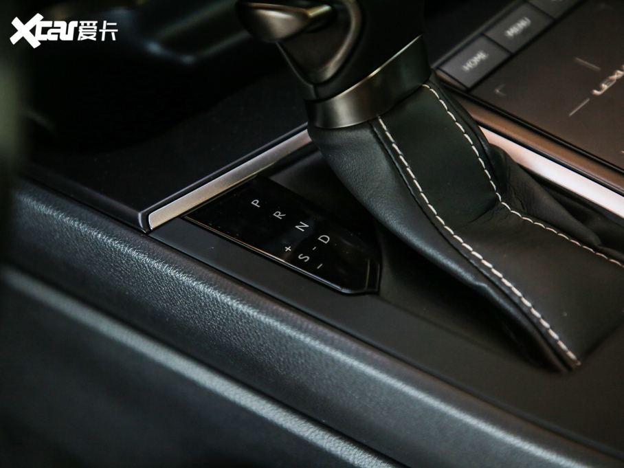 2019׿_˹UX 260h ̽Ȥ VI