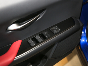 2019260h F SPORT VI {܇ƅ^	