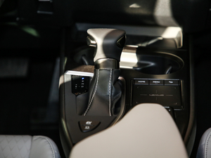 2019260h ̽Ȥ VI п؅^