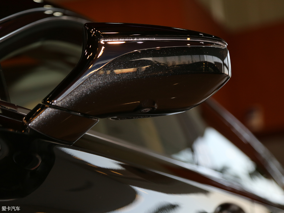 2018׿_˹LS 350 ׿Խ V