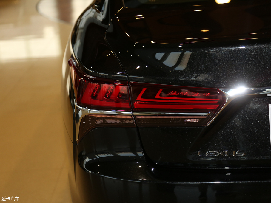 2018׿_˹LS 350 ׿Խ V