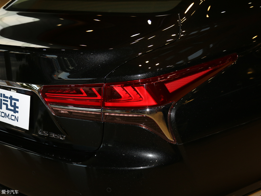 2018׿_˹LS 350 ׿Խ V