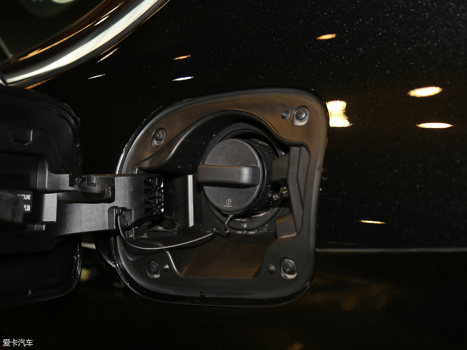 2018׿_˹LS 350 ׿Խ V