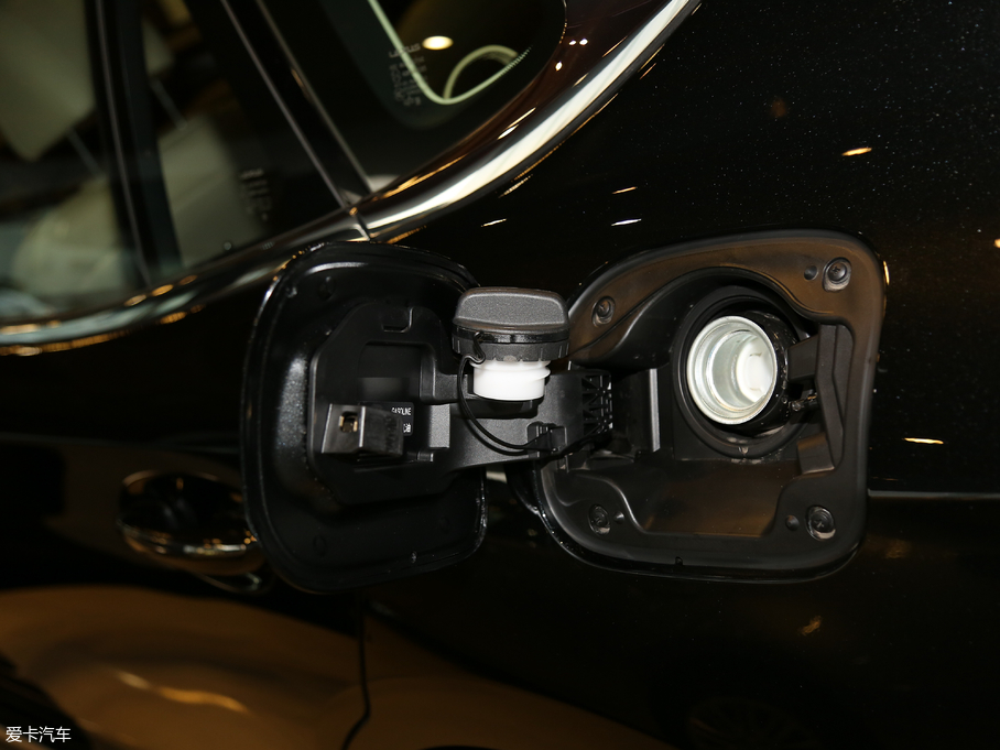 2018׿_˹LS 350 ׿Խ (gu)V