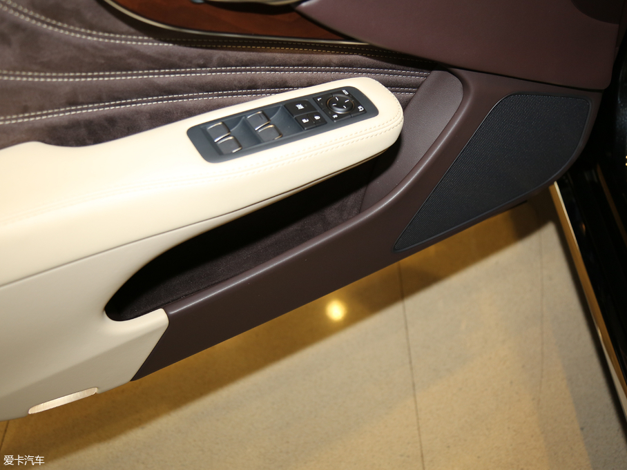 2018׿_˹LS 350 ׿Խ V